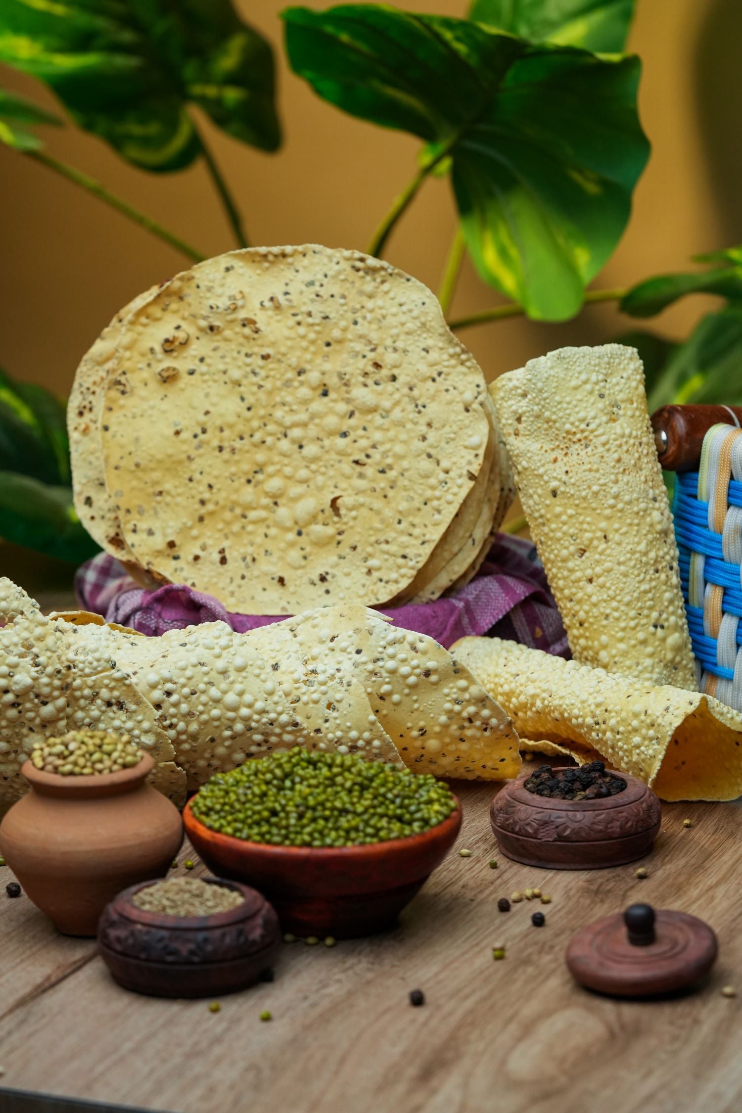 Moong Lahsun Special Papad